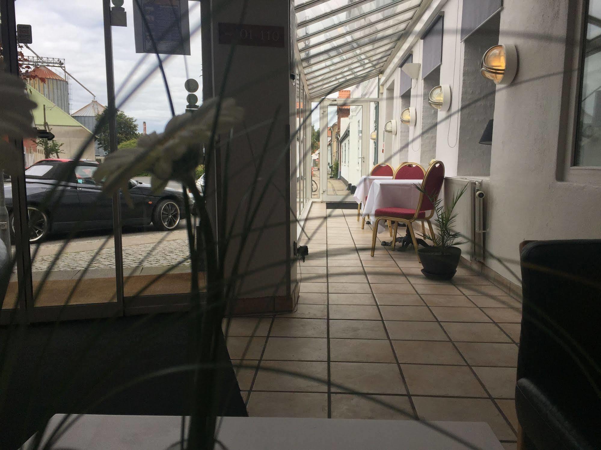 Hotel แอสเซนส์ ภายนอก รูปภาพ